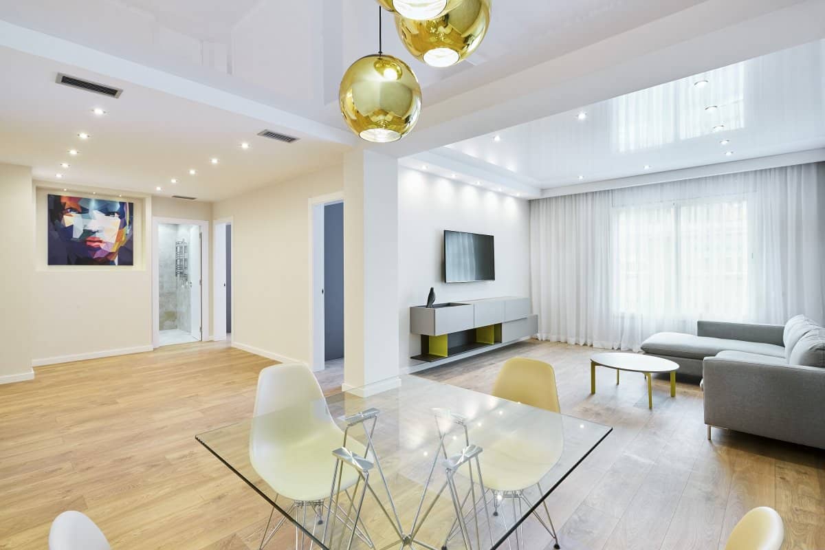 Įtempiamos lubos IZUM Įtempiamos lubos IZUM